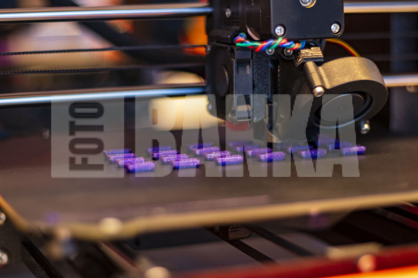 3D printer, printing of plastic parts, production