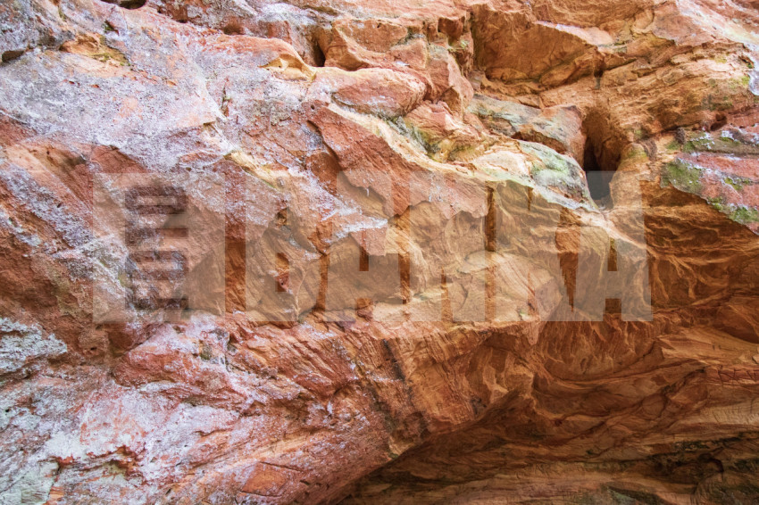 Red sandstone cliffs of Līču-Lanģu