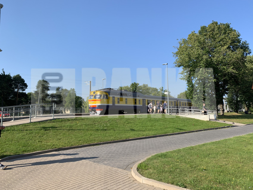 RVR vilciens Siguldas stacijā